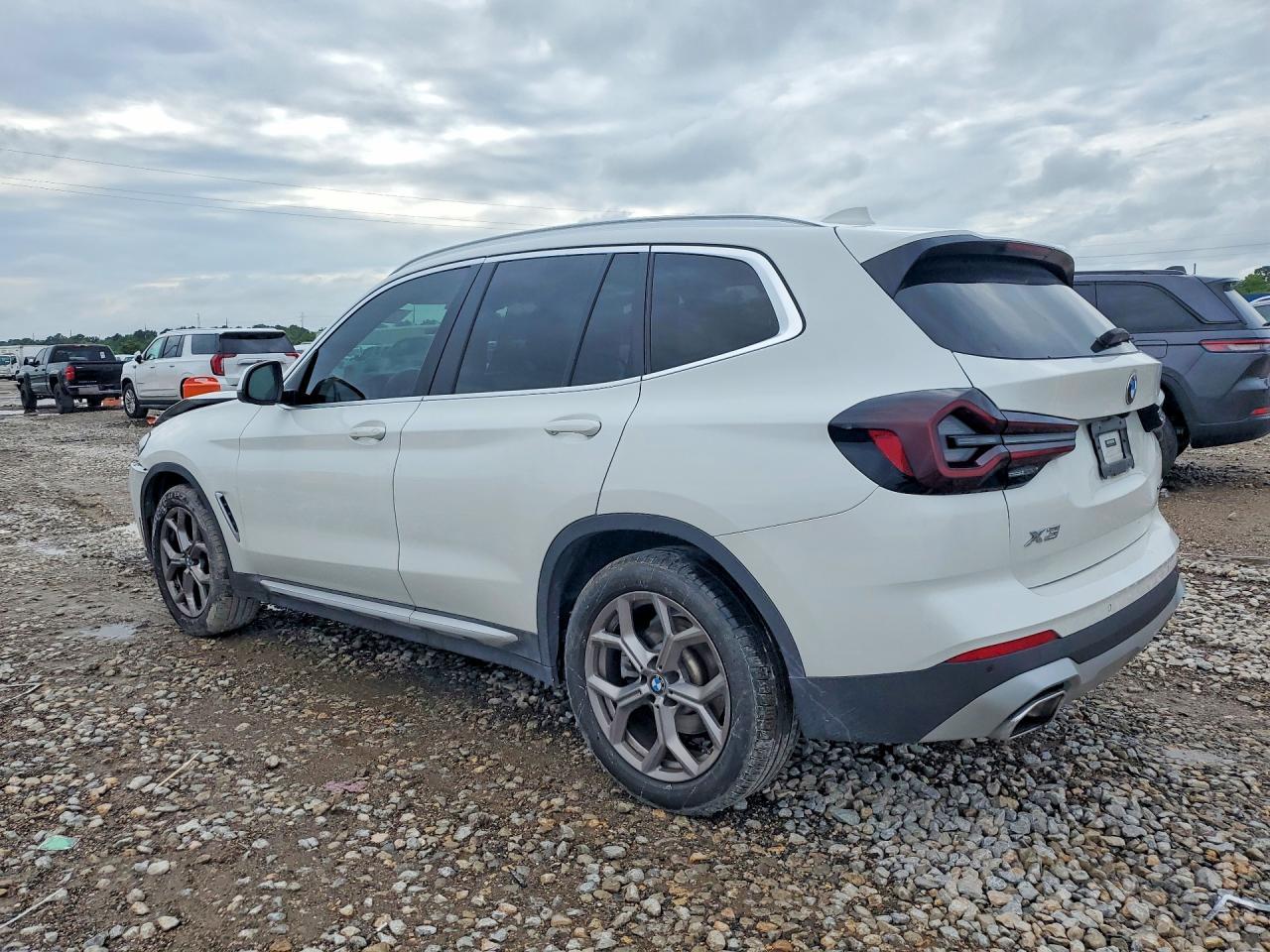 2022 BMW X3 Sdrive30I - Image 2