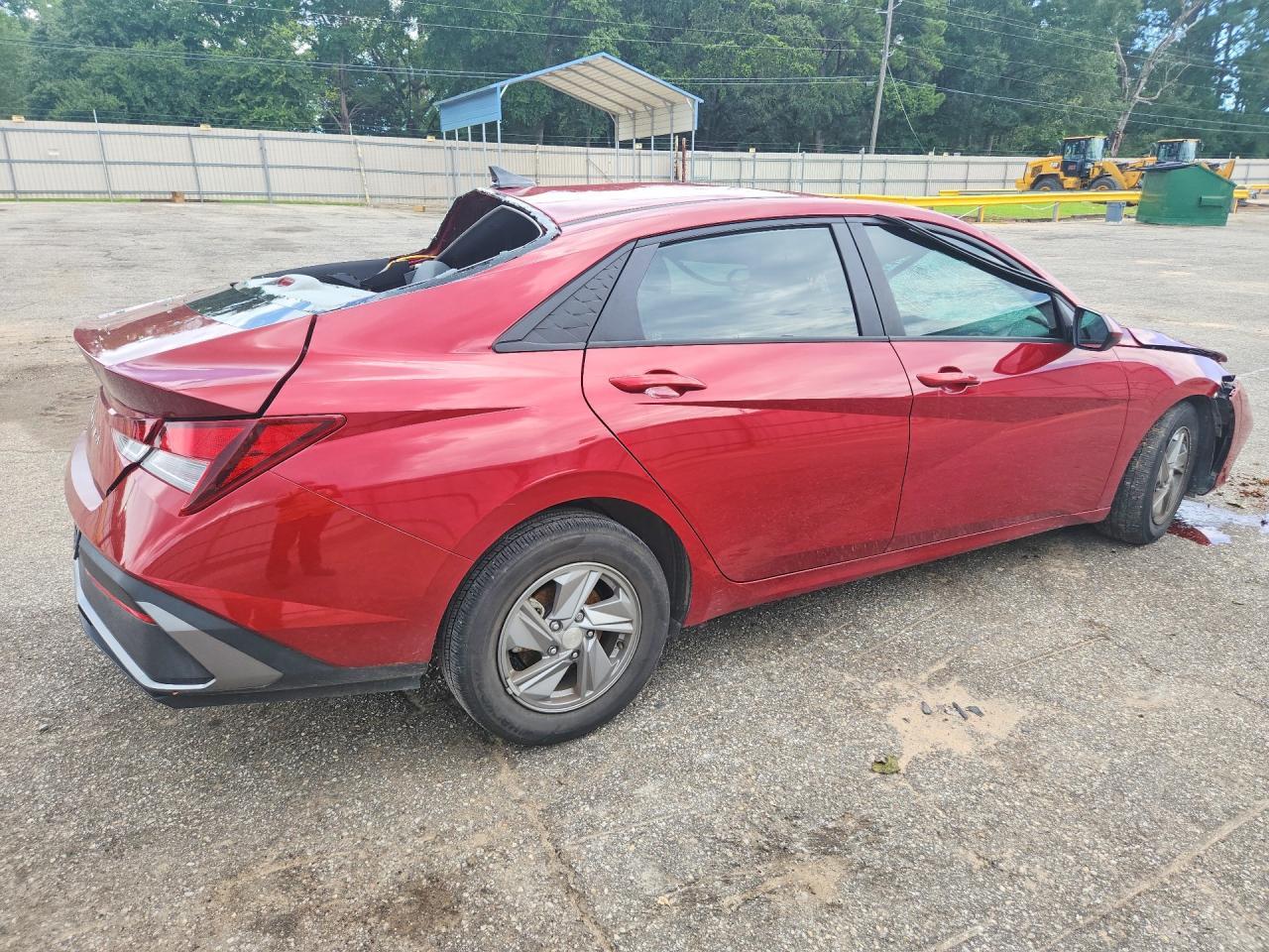 2024 Hyundai Elantra Se - Фото 3
