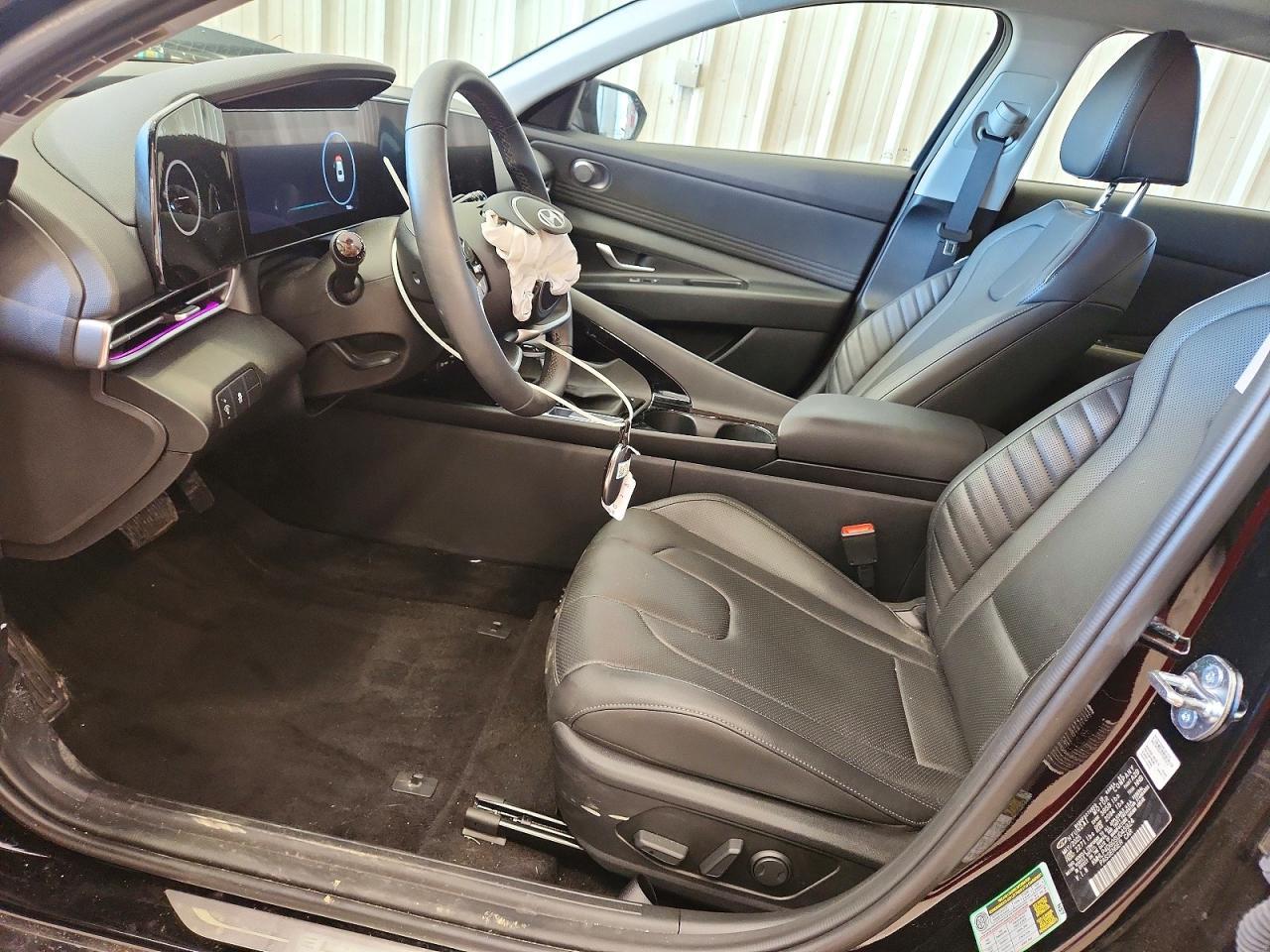2025 Hyundai Elantra Limited - Image 7