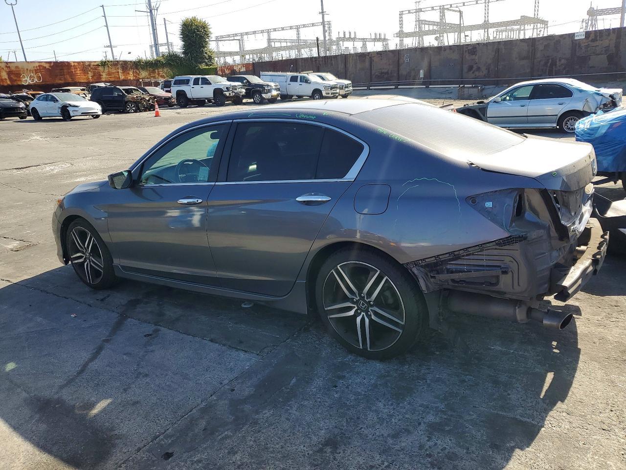 2016 Honda Accord Sport - Фото 2