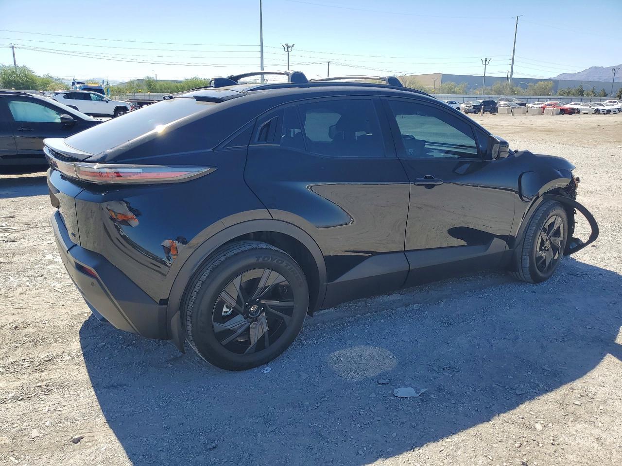 2026 Toyota C-Hr Se - Image 3
