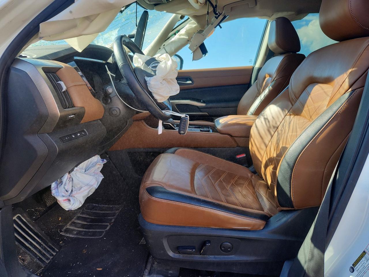 2023 Nissan Pathfinder Platinum - Фото 7
