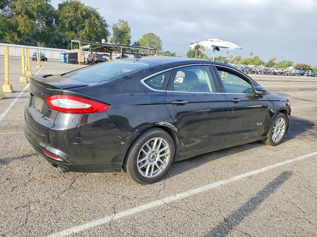 2014 Ford Fusion Titanium Phev - Фото 3