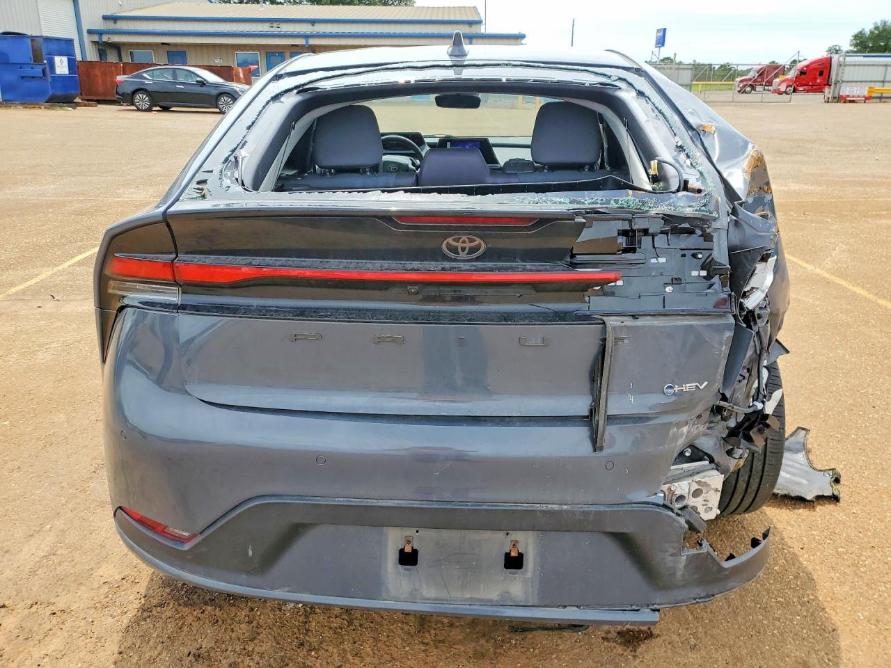 2023 Toyota Prius Le - Фото 6
