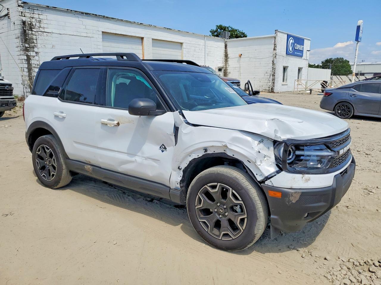 2025 Ford Bronco Sport Outer Banks - Фото 4