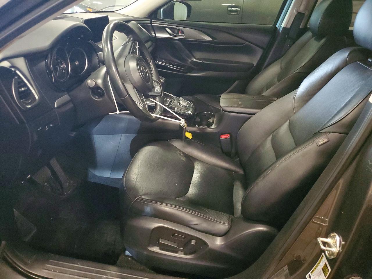 2022 Mazda Cx-9 Touring - Image 7