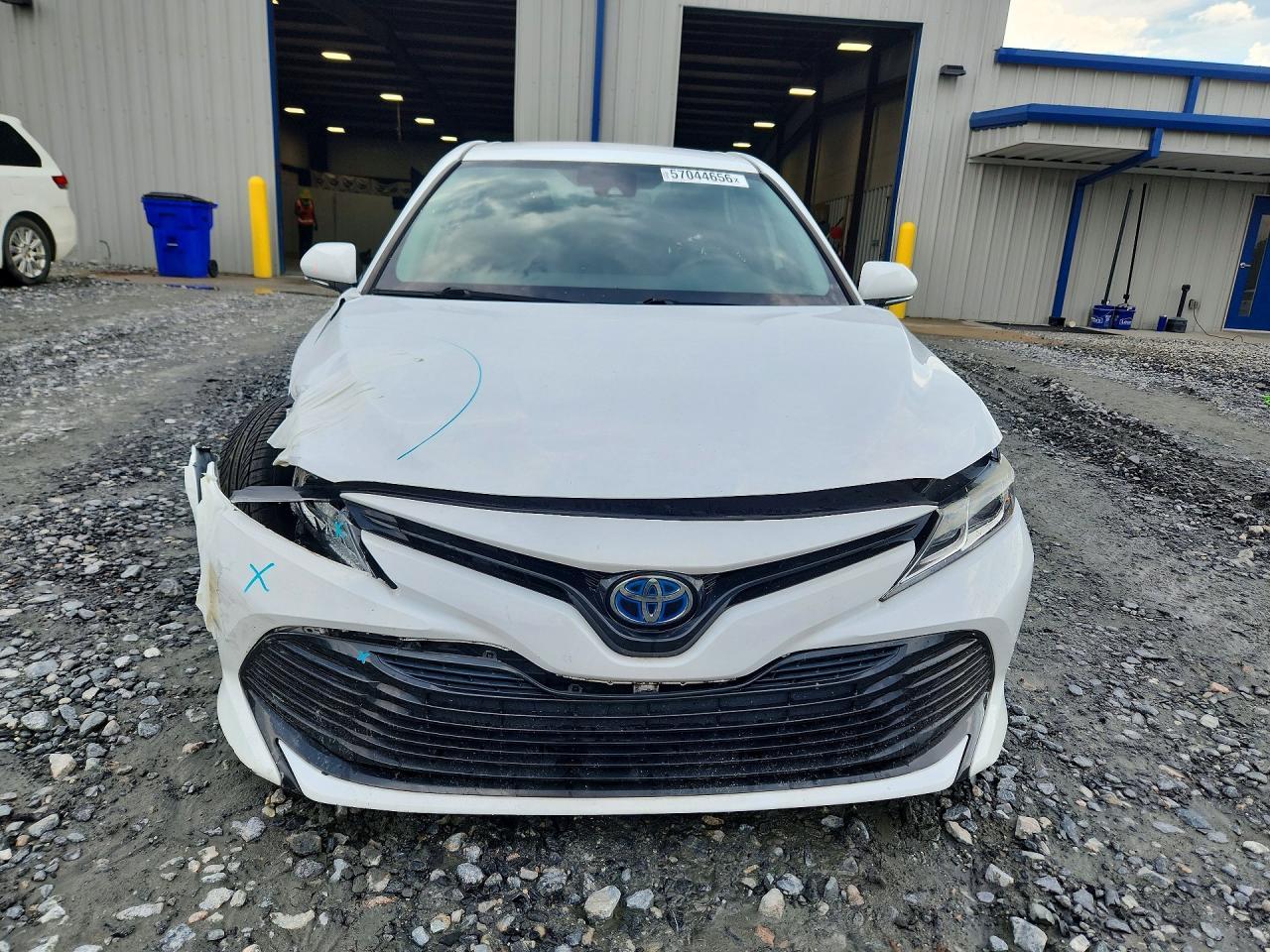 2019 Toyota Camry Hybrid Le - Фото 5