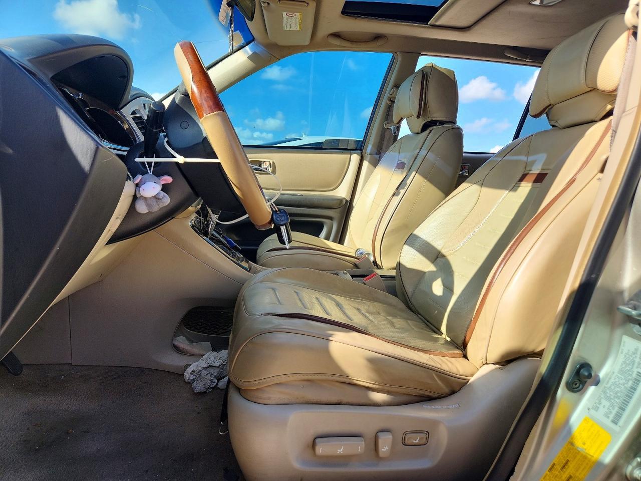 2002 Toyota Highlander Limited - Image 7