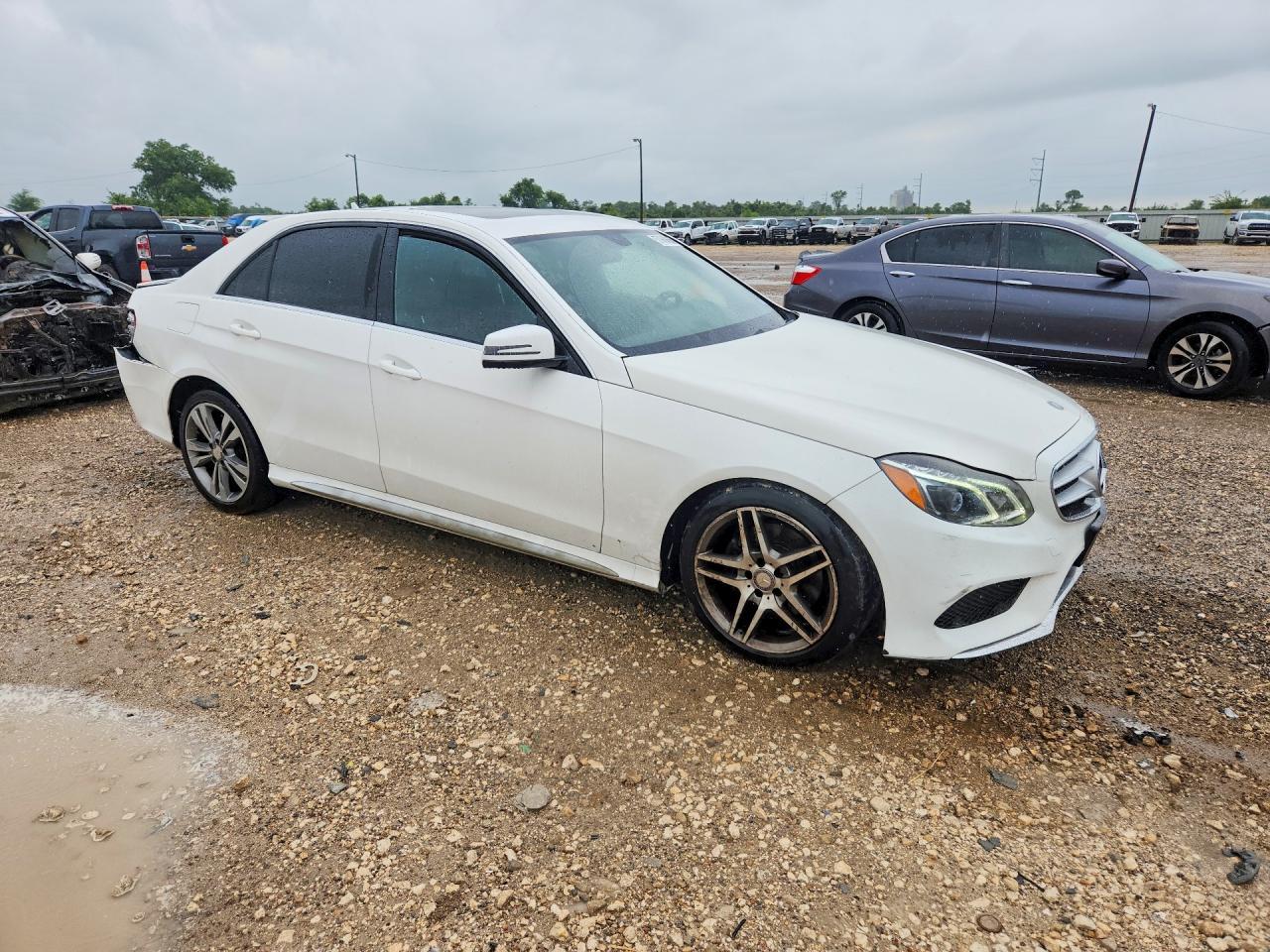 2016 Mercedes-Benz E350Taxi - Фото 4