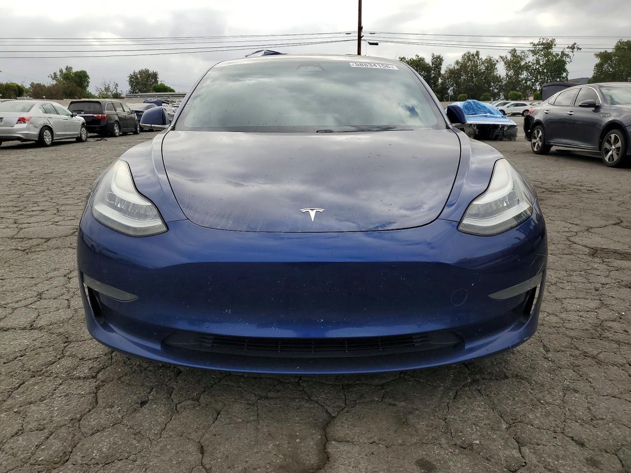 2020 Tesla Model 3 - Фото 5