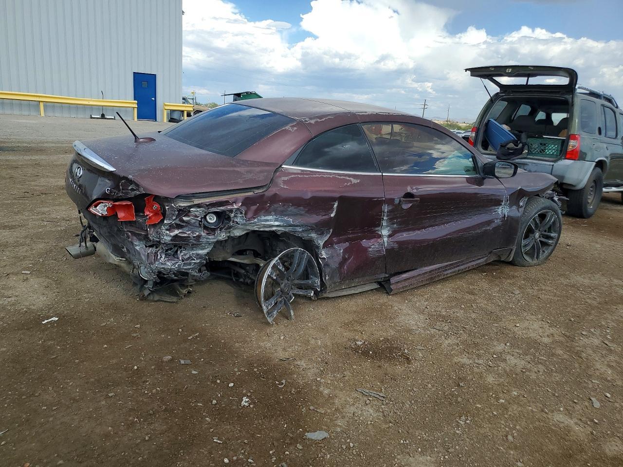2010 Infiniti G37 Convertible Base - Image 3