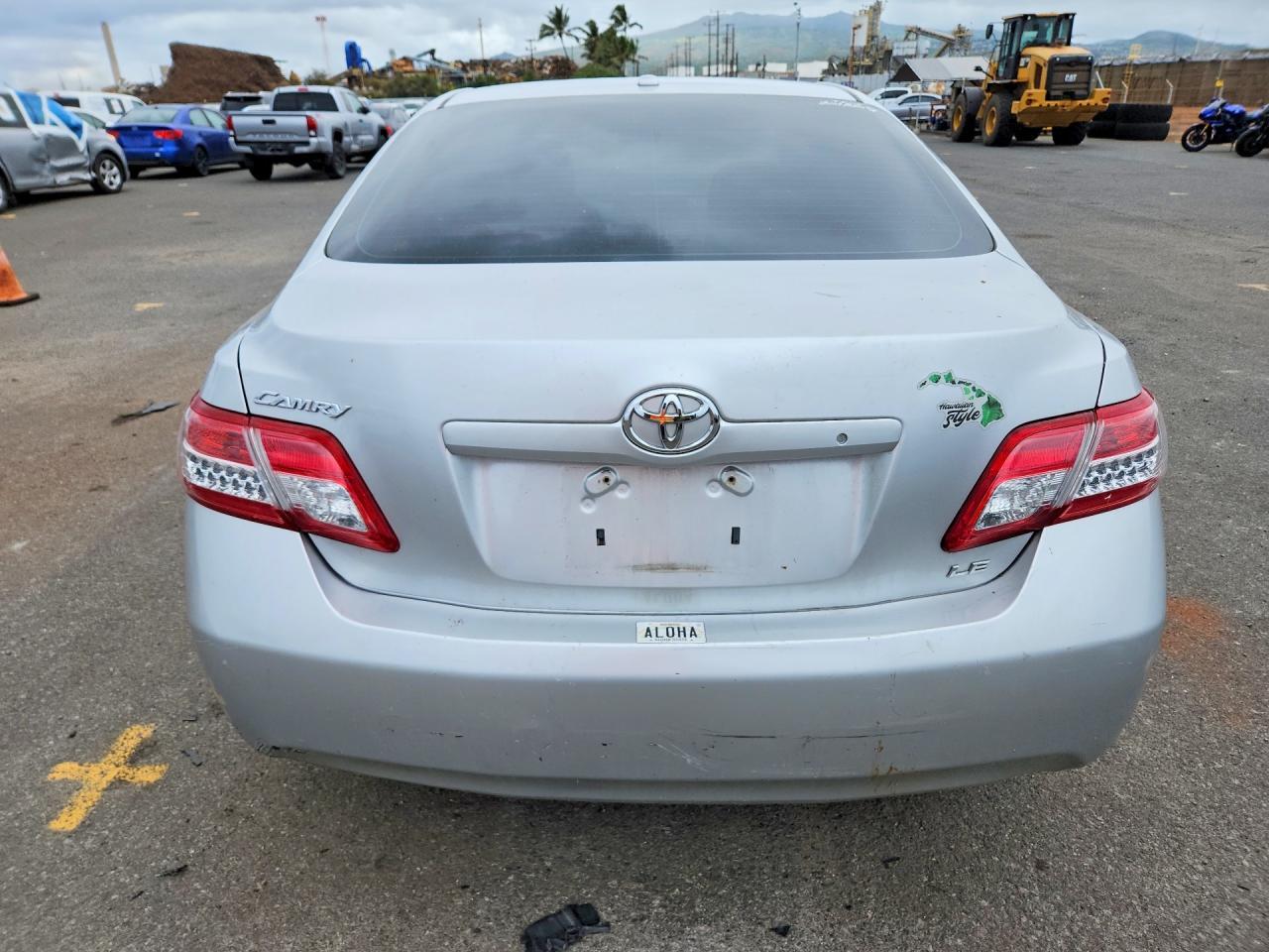 2011 Toyota Camry Le - Image 6