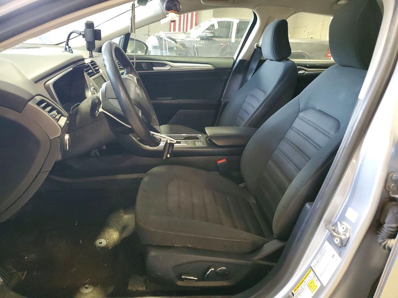 2020 Ford Fusion Se - Image 7