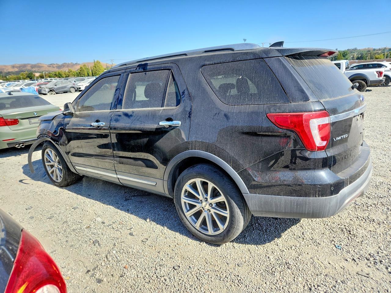 2016 Ford Explorer Limited - Image 2