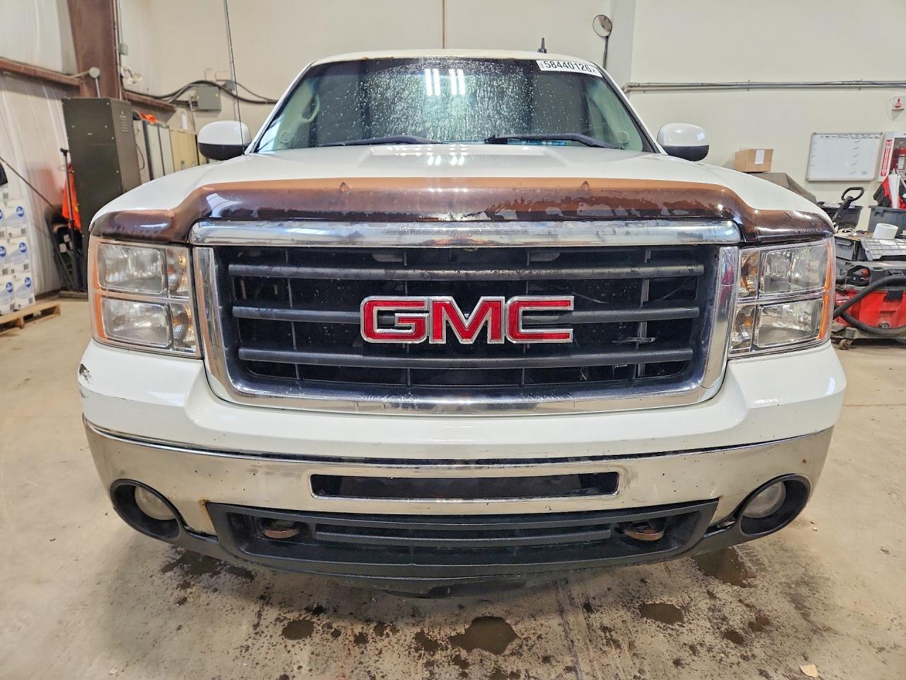 2010 GMC Sierra K1500 Hybrid - Image 5