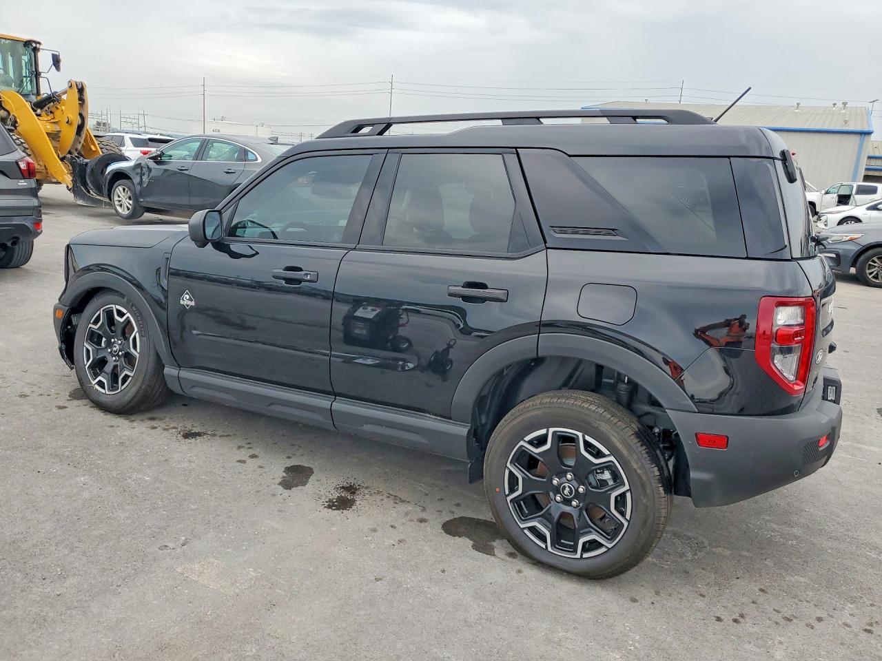 2026 Ford Bronco Sport Outer Banks - Фото 2