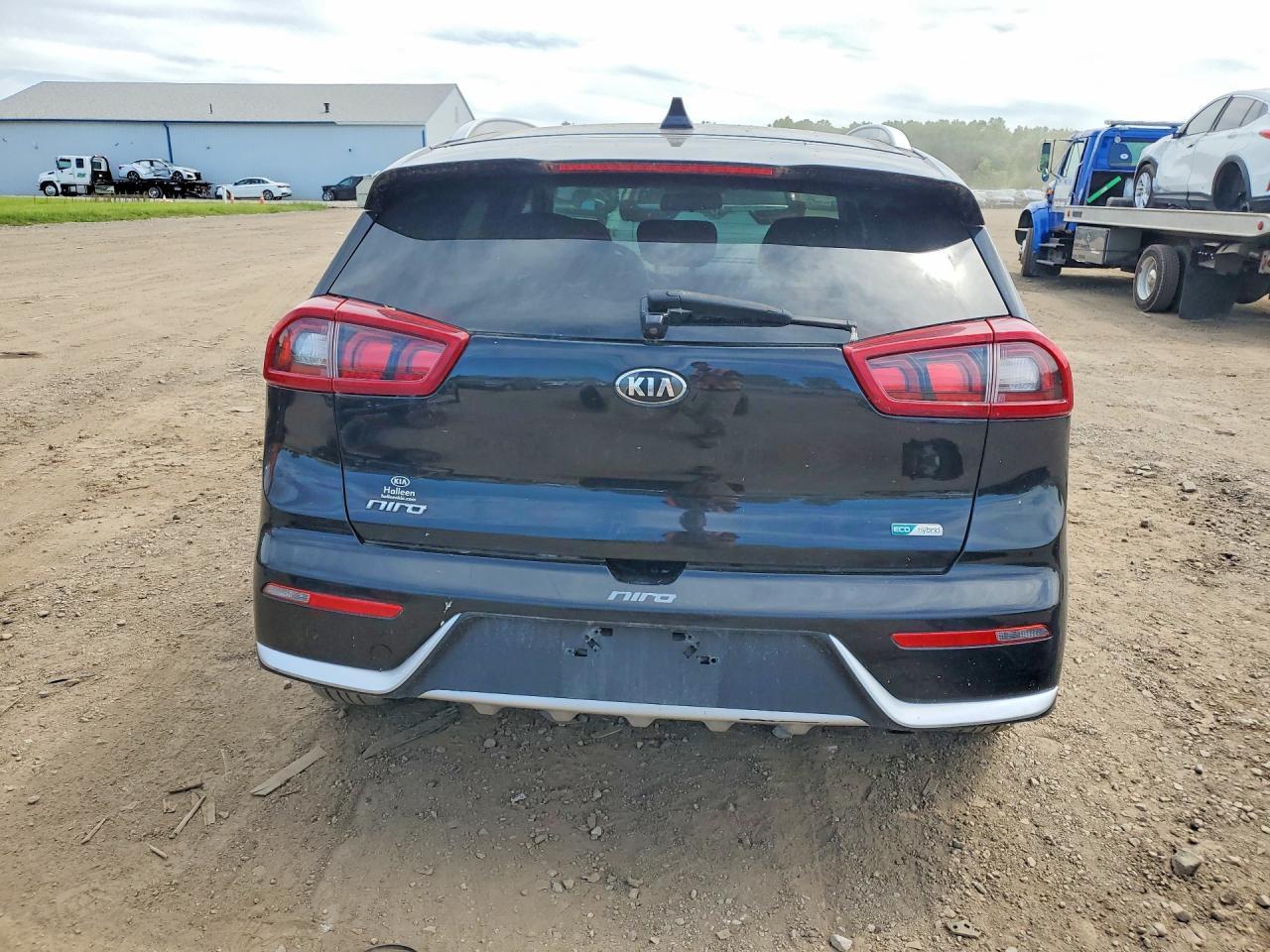 2017 Kia Niro - Image 6