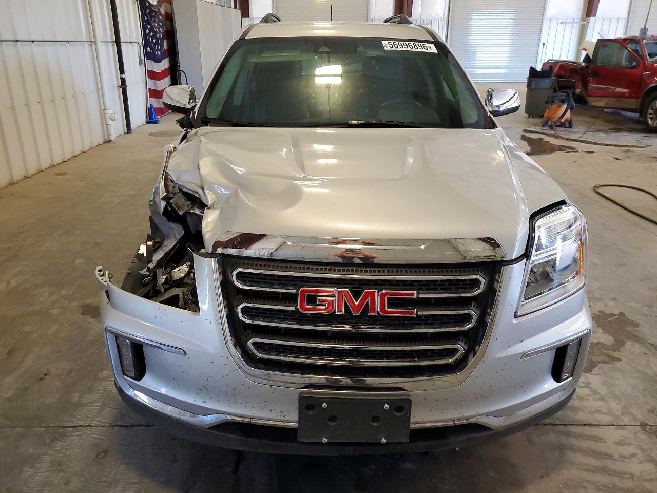 2017 GMC Terrain Slt - Image 5