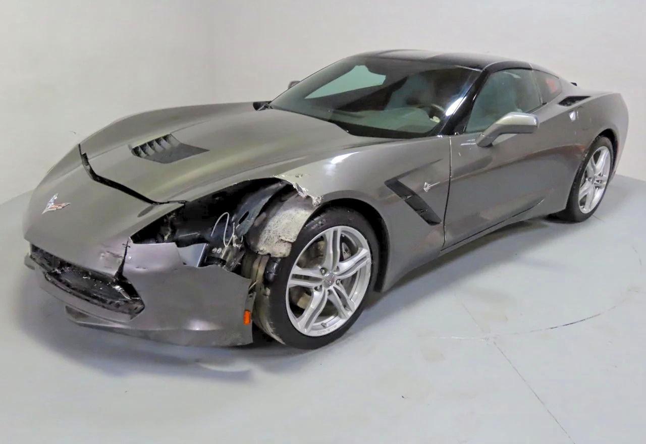 2016 Chevrolet Corvette Stingray 1Lt - Фото 2