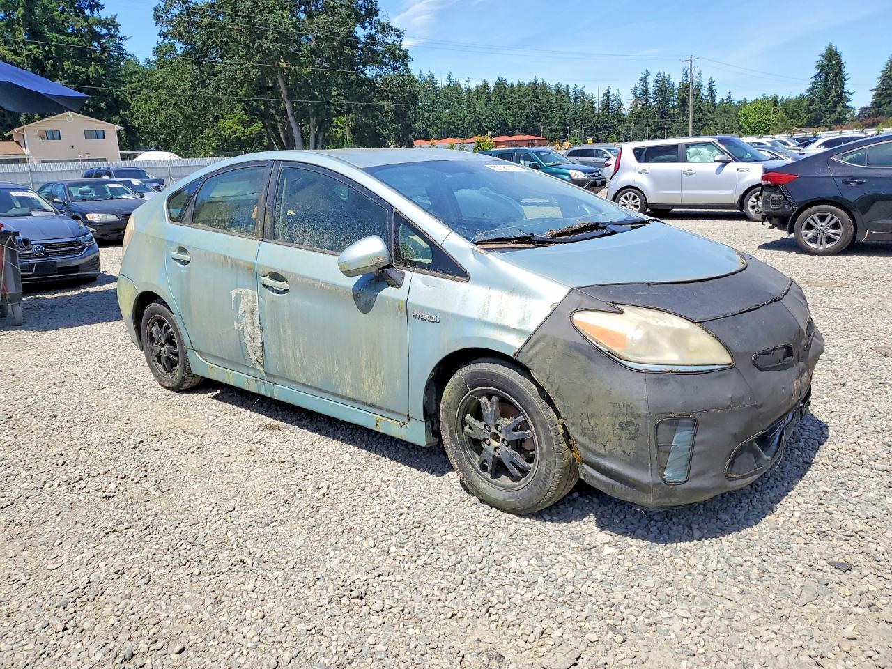 2013 Toyota Prius Two - Фото 4