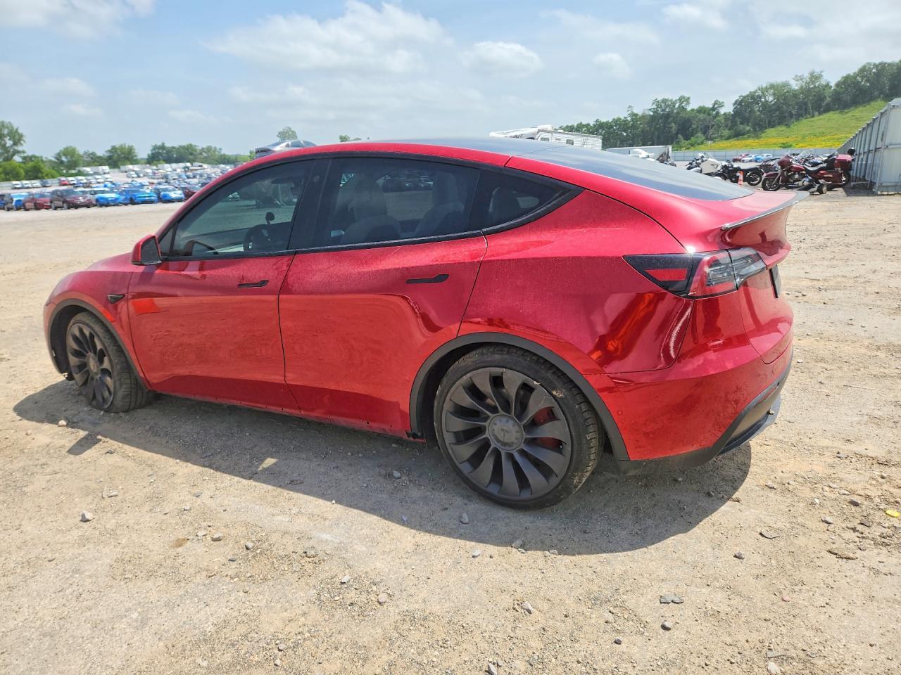 2022 Tesla Model Y - Фото 2