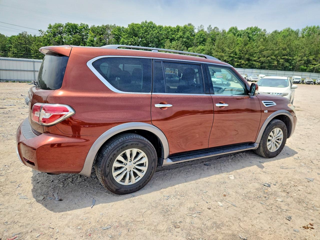 2018 Nissan Armada Sv - Фото 3