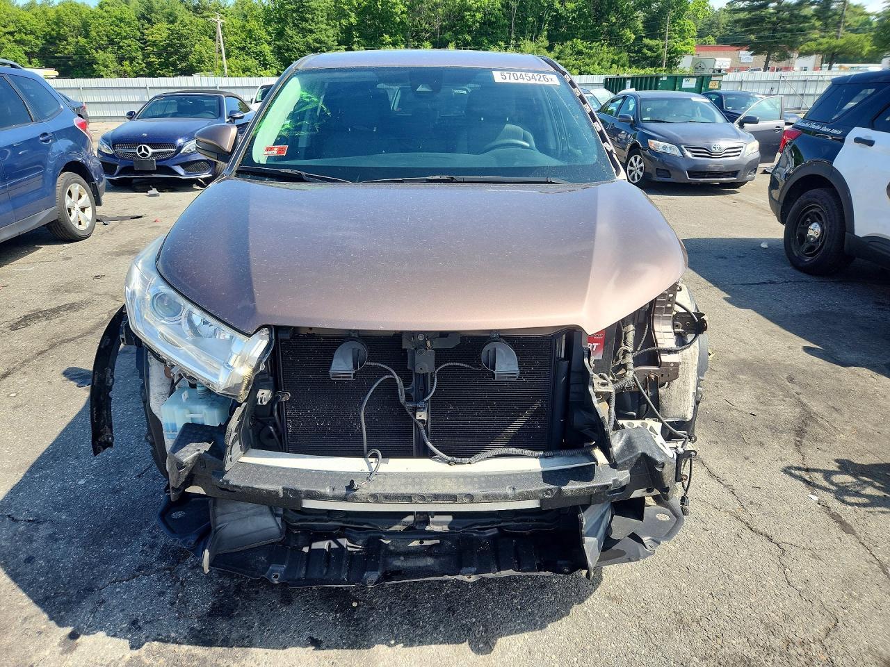 2017 Toyota Highlander Le - Фото 5