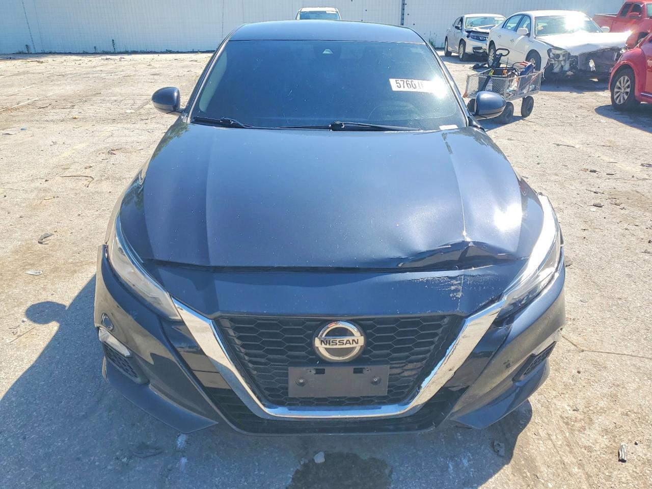 2022 Nissan Altima Sv - Image 5