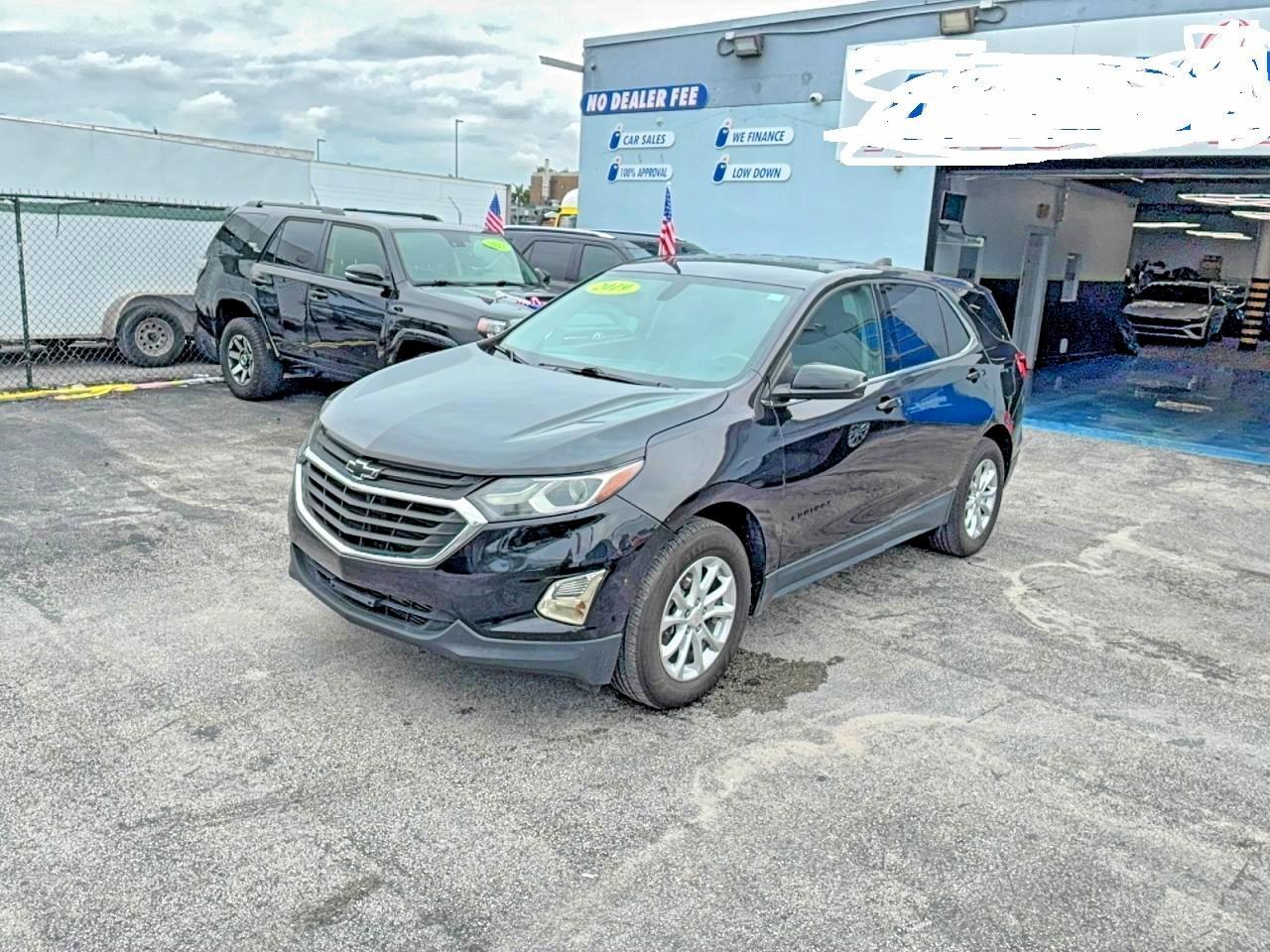 2019 Chevrolet Equinox Lt - Image 2