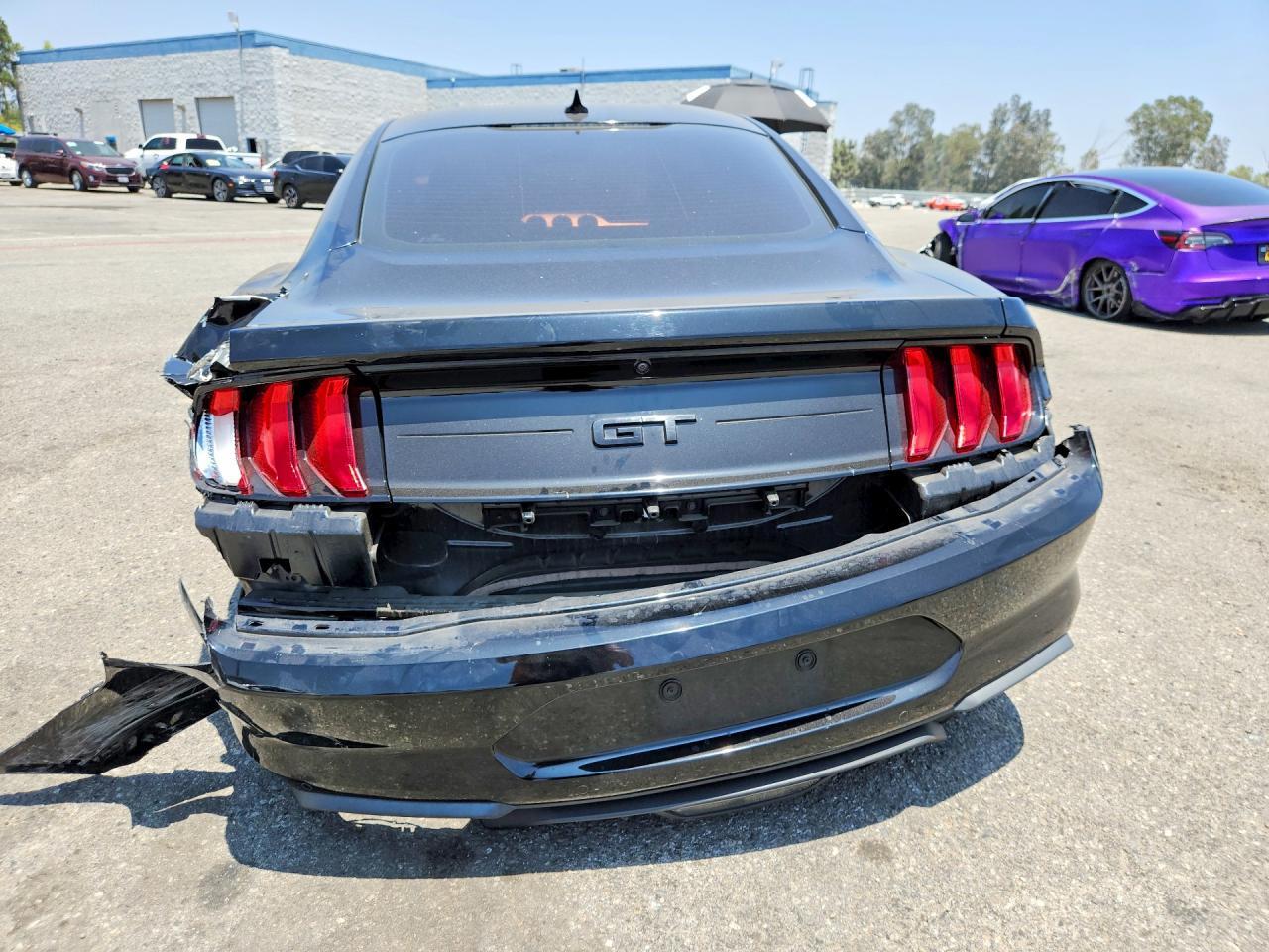 2023 Ford Mustang Gt - Фото 6