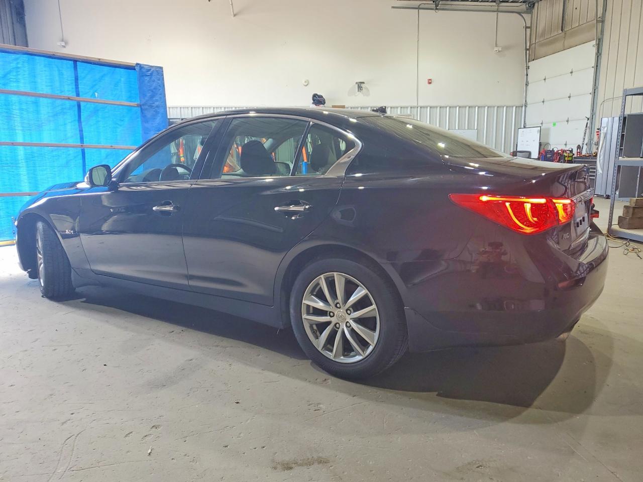 2017 Infiniti Q50 3.0T Premium - Image 2