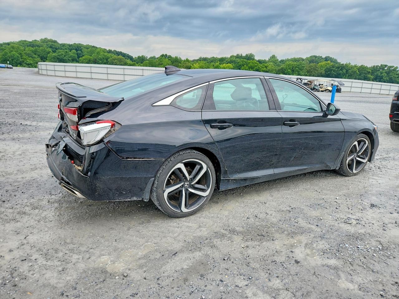2020 Honda Accord Sport - Image 3