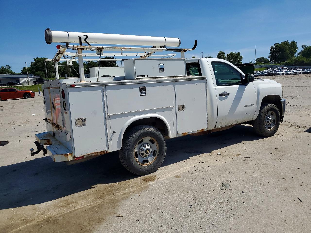 2013 Chevrolet Silverado K2500 Heavy Duty - Фото 3