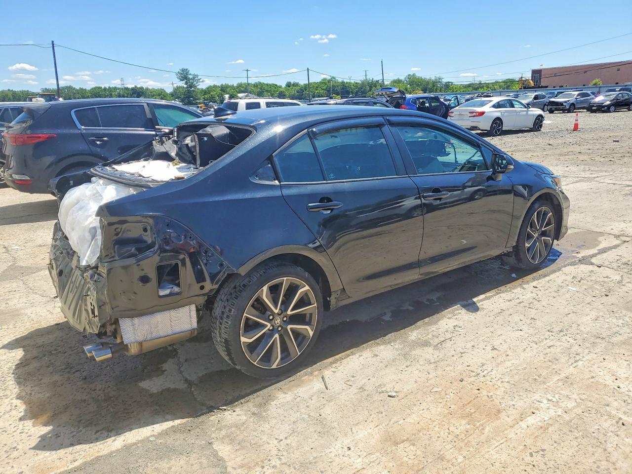 2022 Toyota Corolla Se - Фото 3