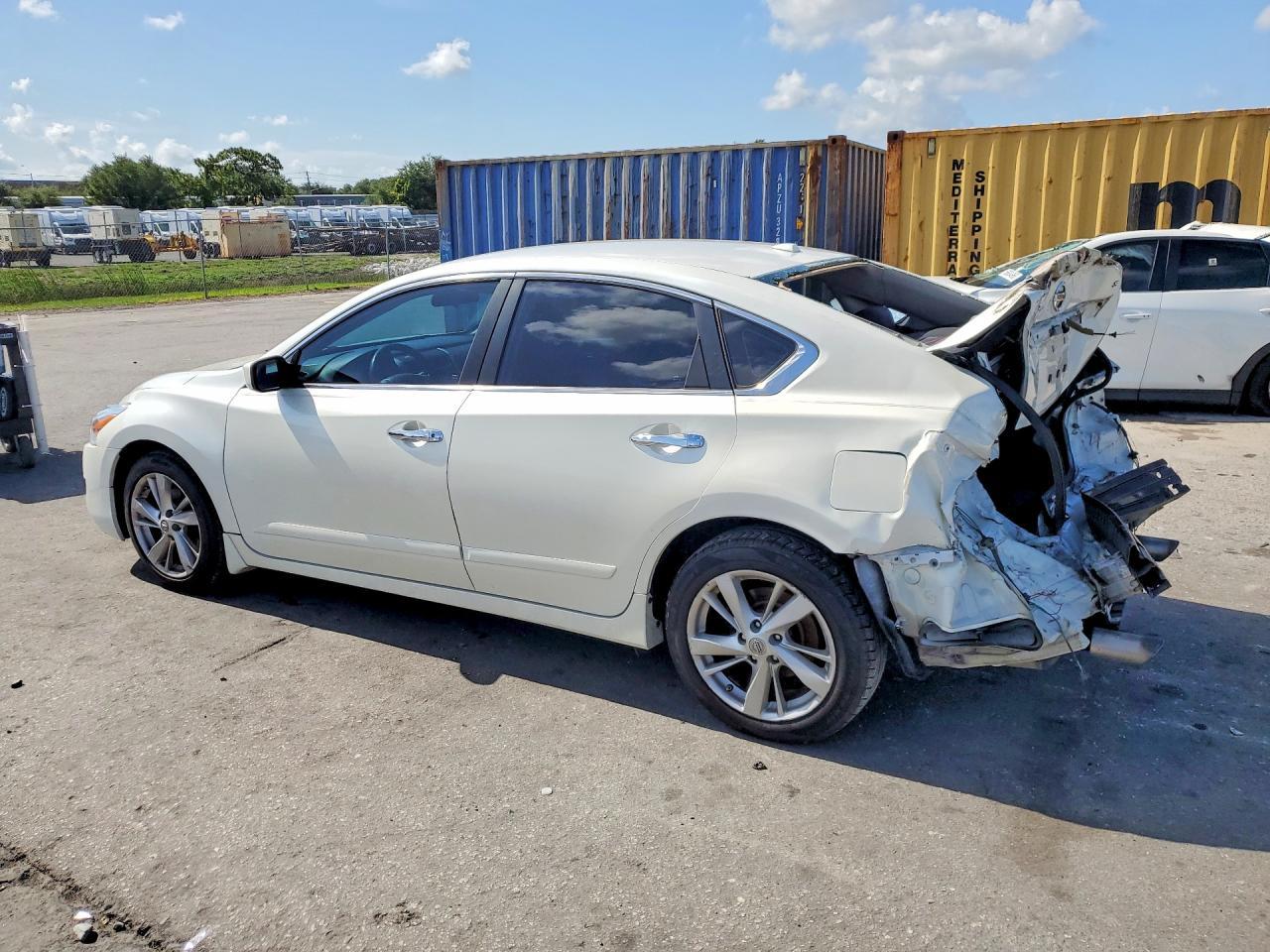 2014 Nissan Altima 2.5 Sv - Image 2
