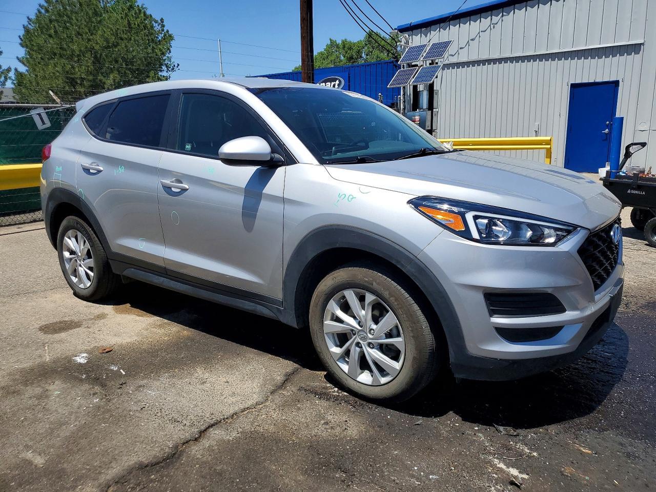 2021 Hyundai Tucson Se - Image 4