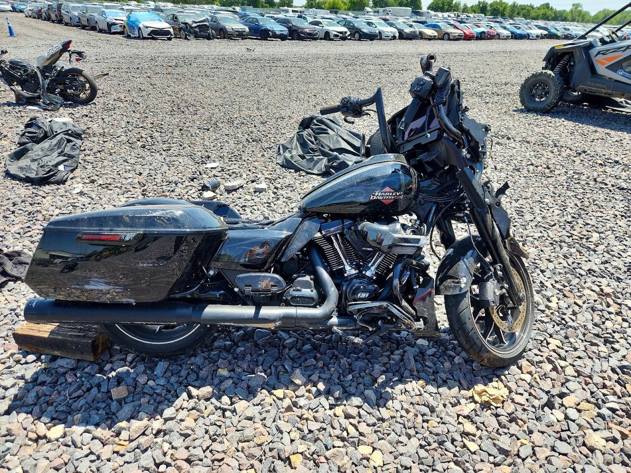 2025 Harley-Davidson Flhx