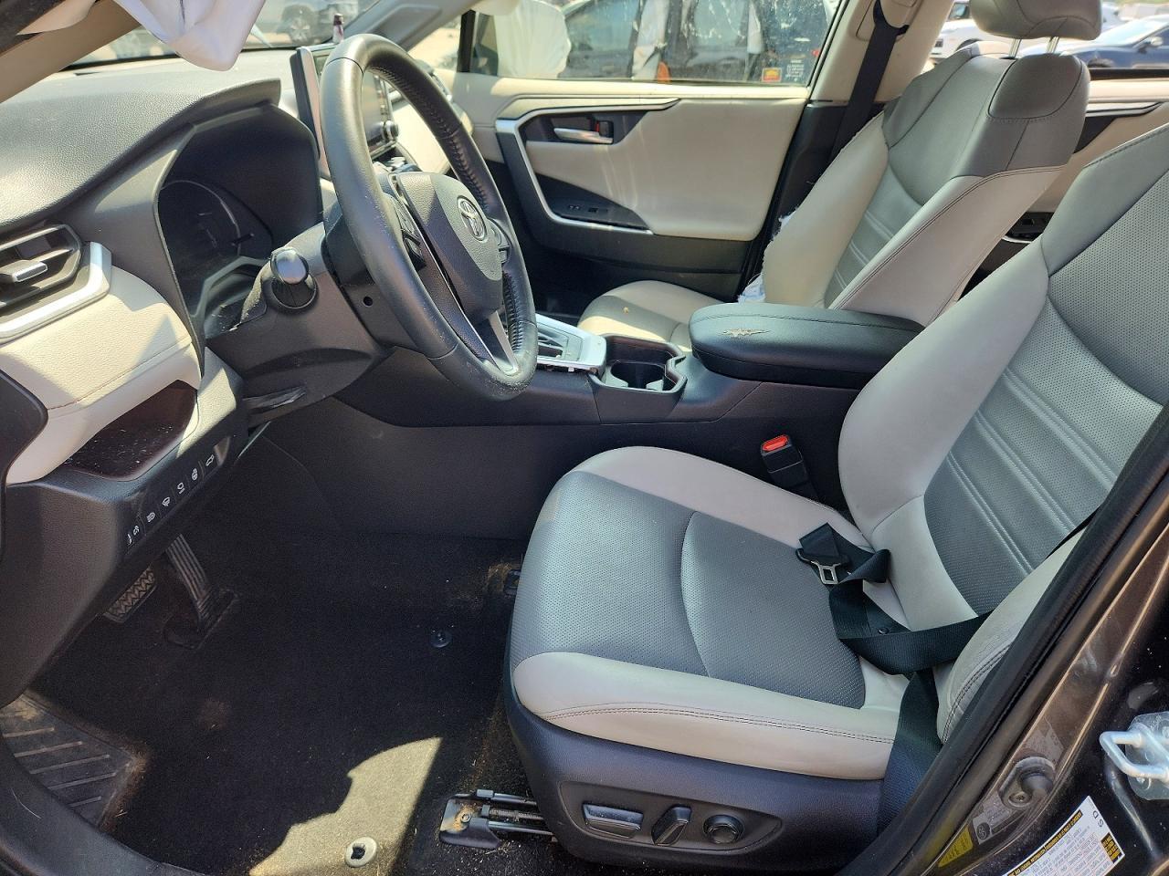 2021 Toyota Rav4 Limited - Image 7