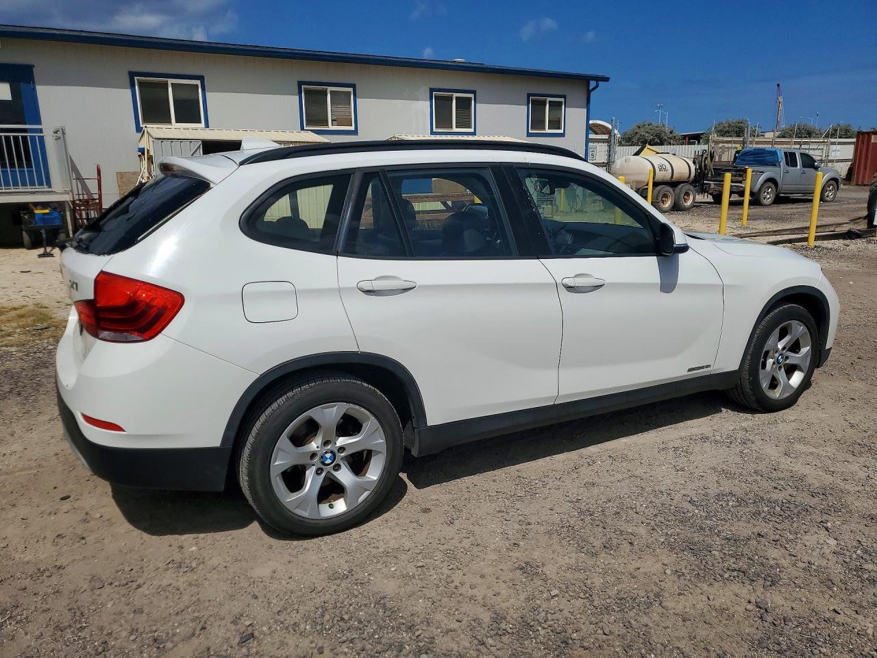 2015 BMW X1 Sdrive28I - Фото 3