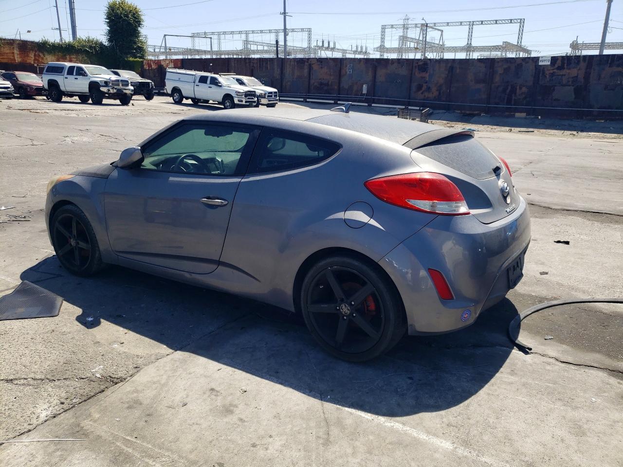 2014 Hyundai Veloster Base - Фото 2