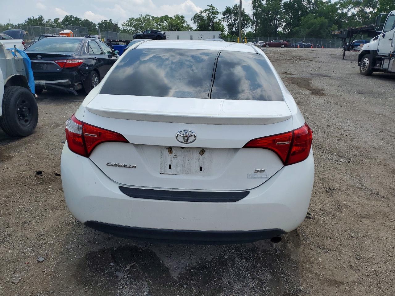 2018 Toyota Corolla Se - Image 6