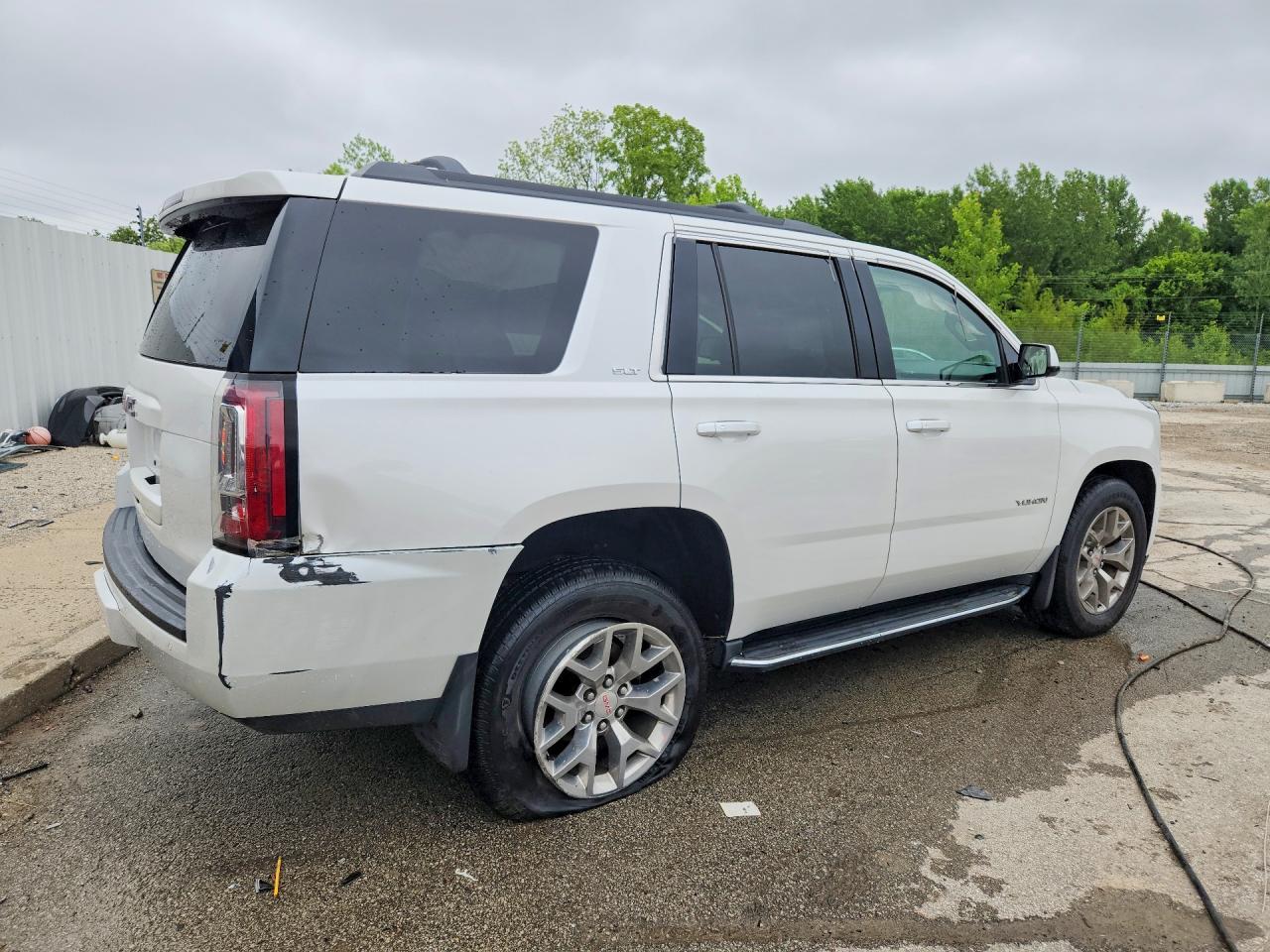 2019 GMC Yukon Slt - Фото 3