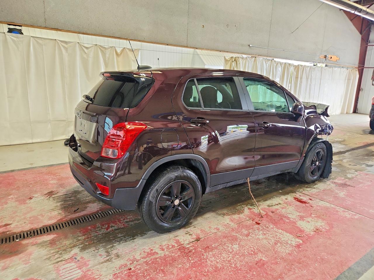 2022 Chevrolet Trax Ls - Фото 3