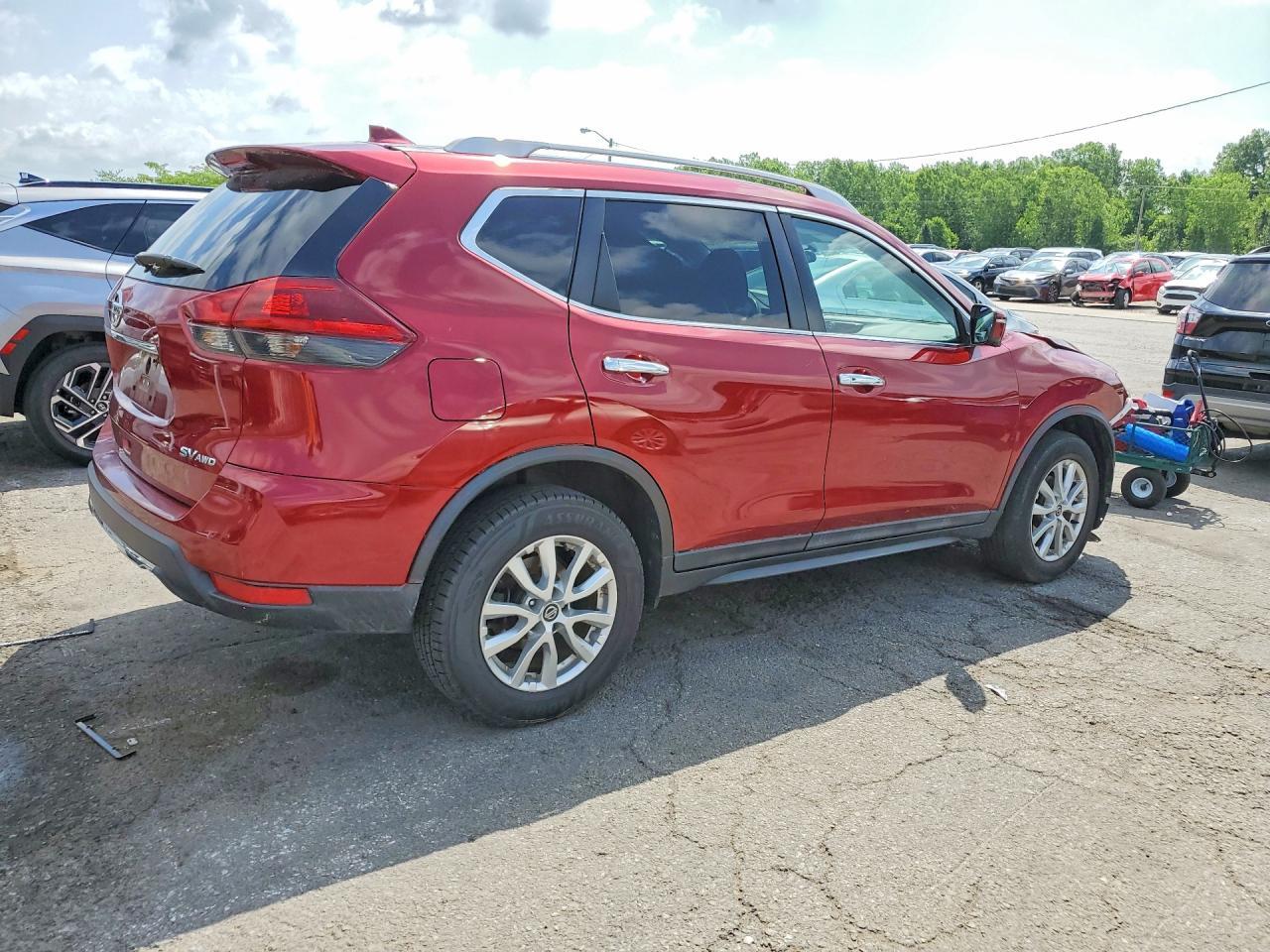 2018 Nissan Rogue Sv - Image 3