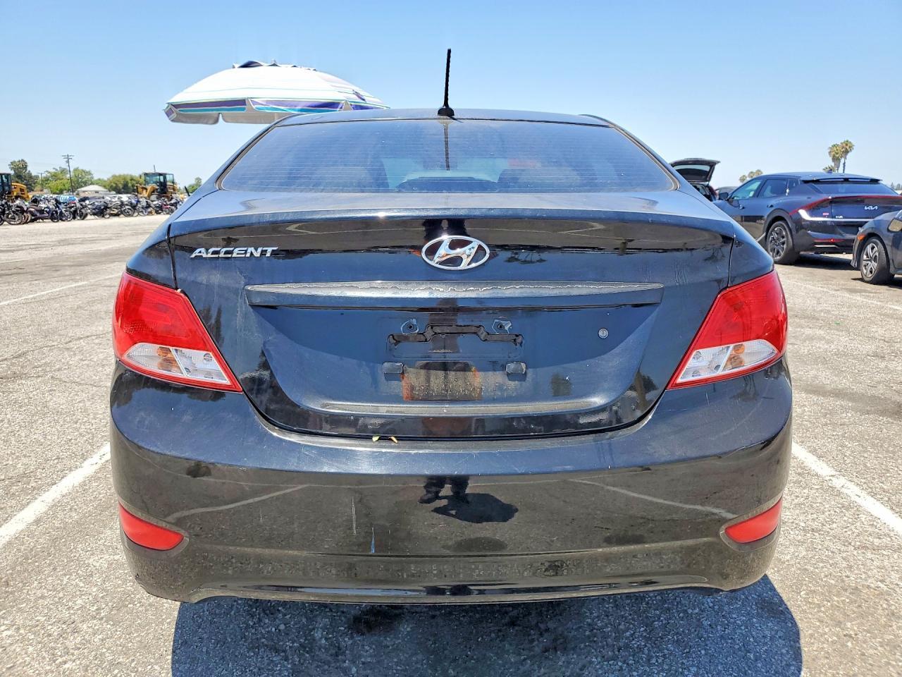 2016 Hyundai Accent - Фото 6
