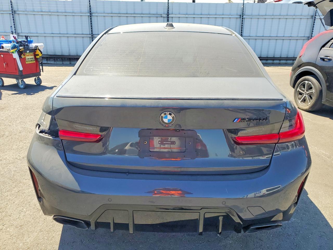 2025 BMW M340I - Фото 6