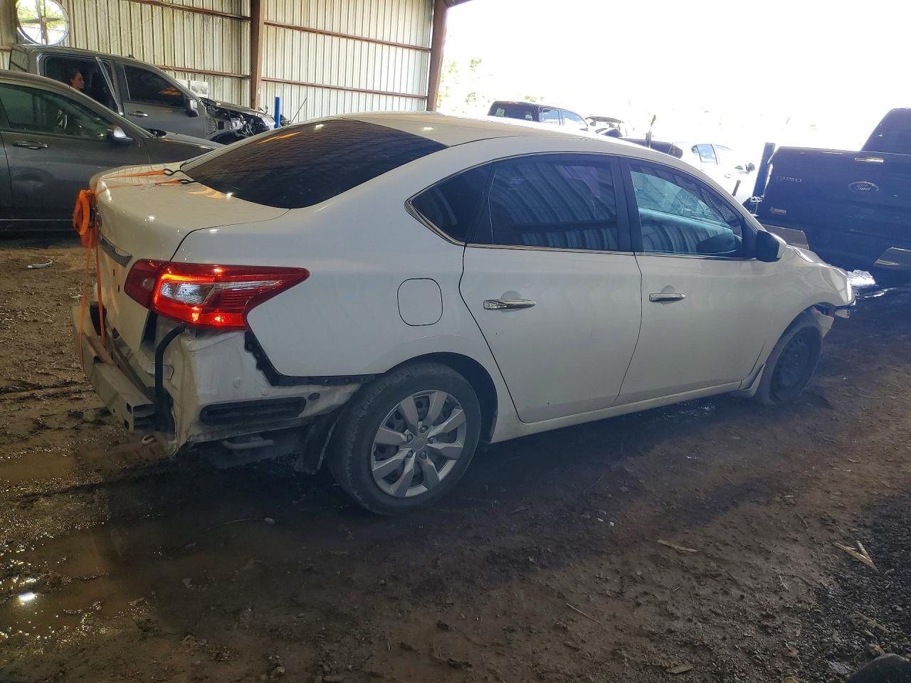 2019 Nissan Sentra S - Фото 3