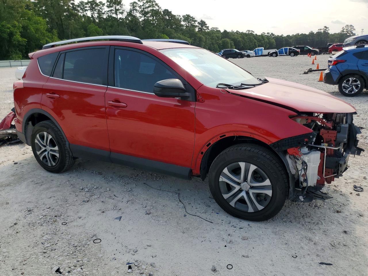 2016 Toyota Rav4 Le - Image 4