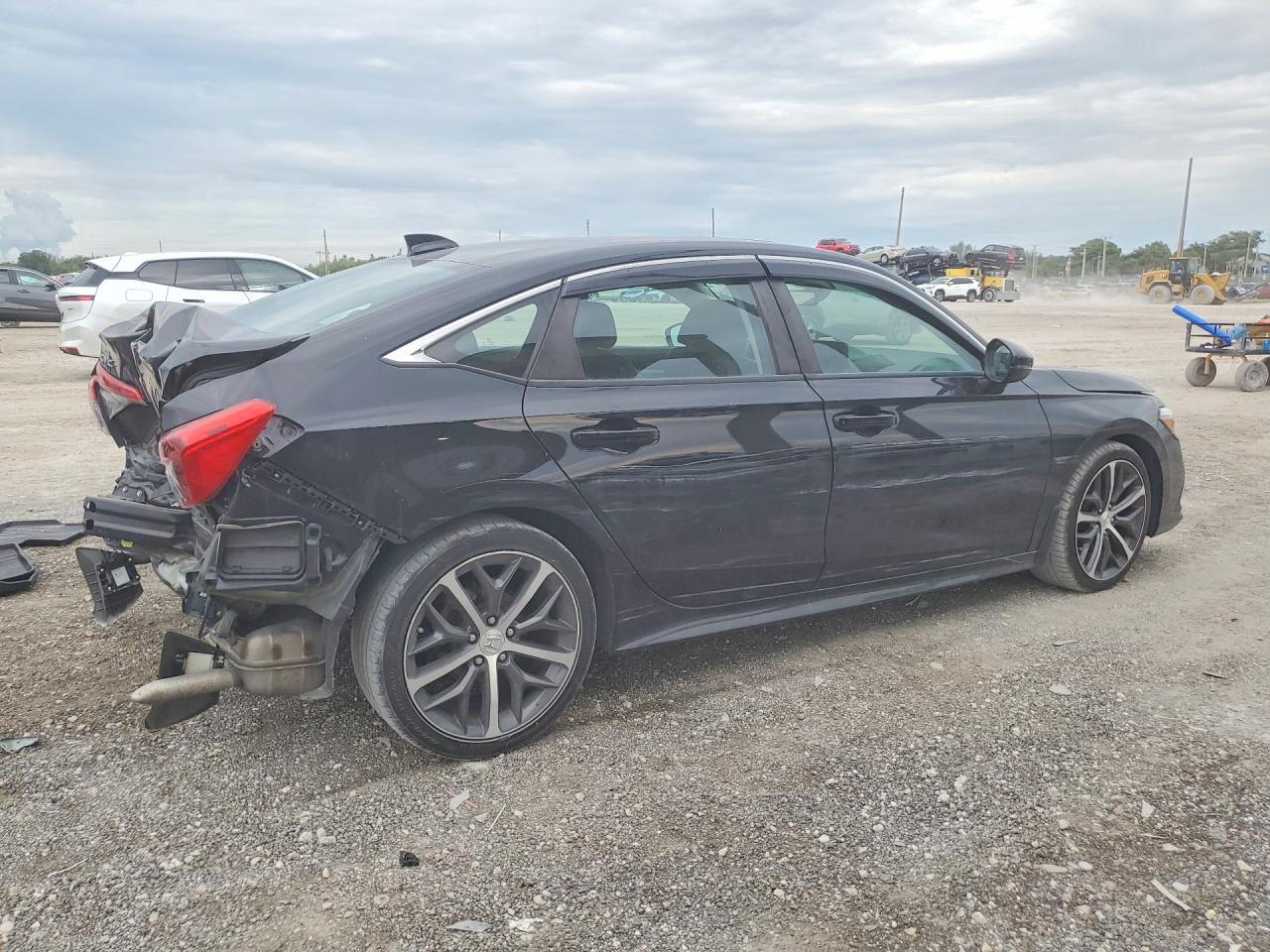 2022 Honda Civic Touring - Image 3
