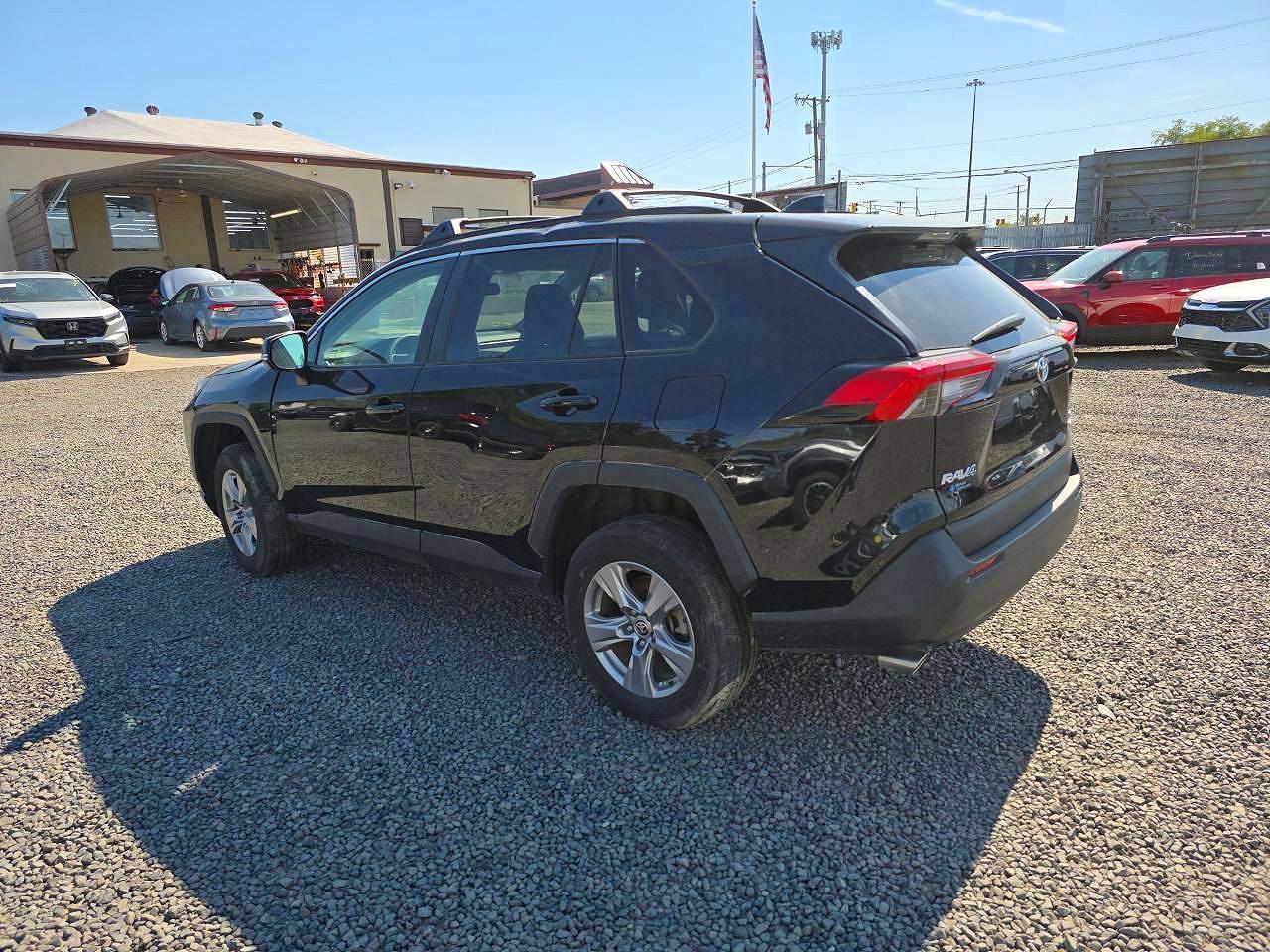 2023 Toyota Rav4 Xle - Фото 2